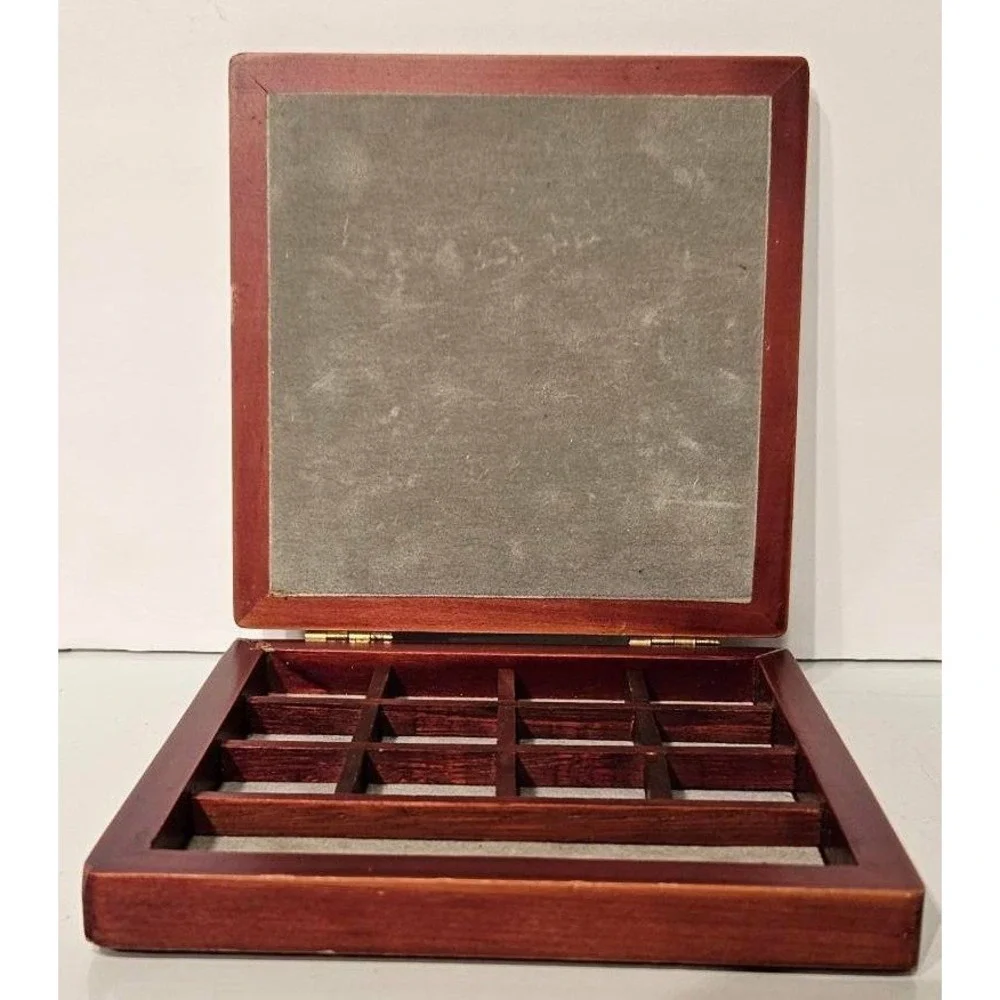 N/A wooden jewelry